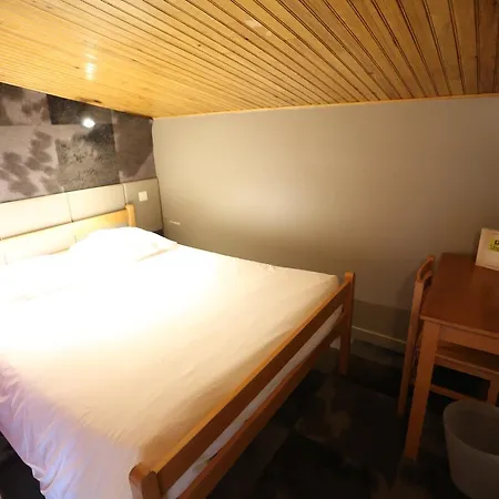 Hotel Gite-hotel Le P'tit Cham 2*